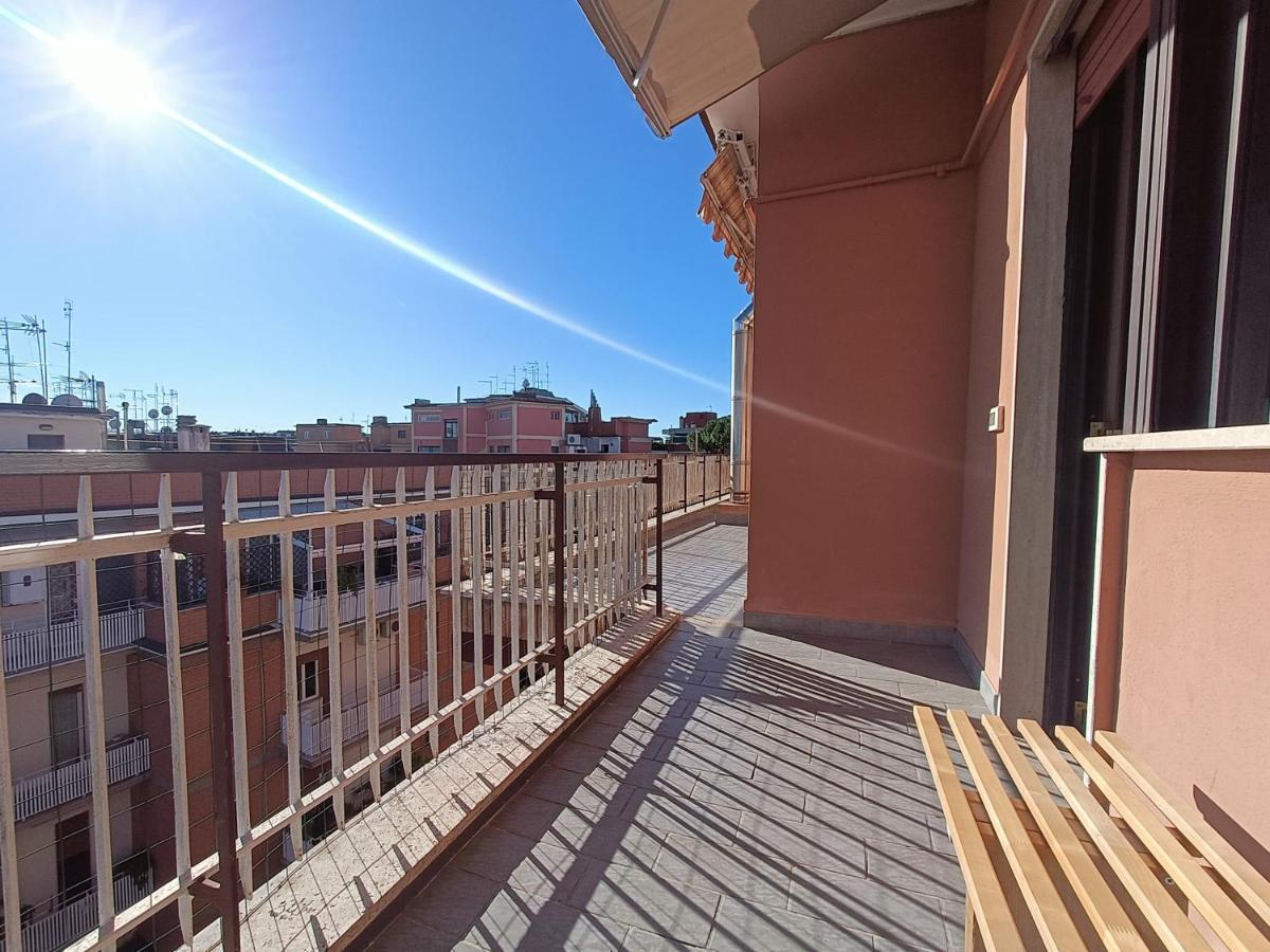 Avellini - Delightful And Spacious Apartment With Terrace - Near Metro A Cornelia Roma Dış mekan fotoğraf